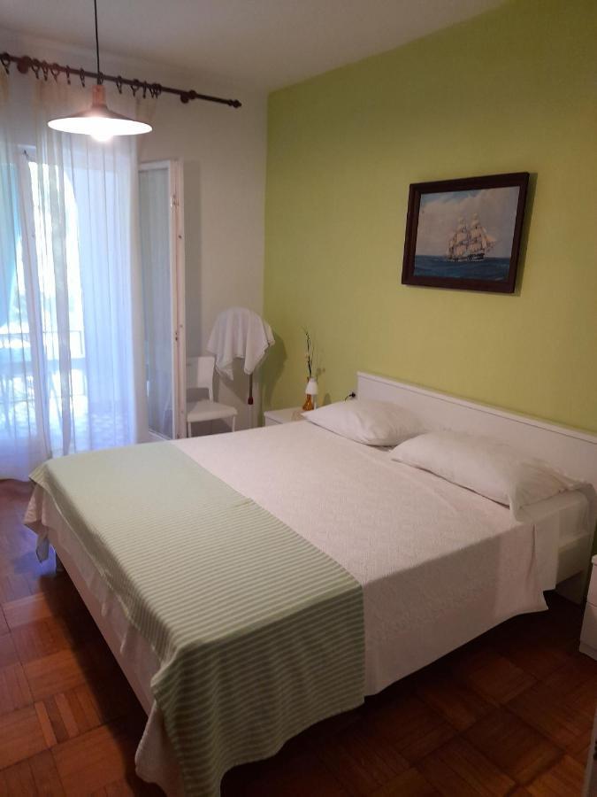 Apartments Fam Tomasic Baška Buitenkant foto
